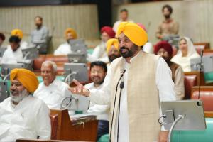 ਮੁੱਖ ਮੰਤਰੀ ਨੇ ਗੈਰ-ਜ਼ਿੰਮੇਵਾਰਾਨਾ ਬਿਆਨ ਦੇਣ ਅਤੇ ਮੀਡੀਆ 'ਚ ਸੁਰਖੀਆਂ ਬਟੋਰਨ ਲਈ ਢਕਵੰਜ ਕਰਨ 'ਤੇ ਕਾਂਗਰਸੀ ਆਗੂਆਂ ਦੀ ਕੀਤੀ ਆਲੋਚਨਾ 