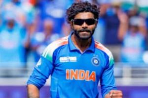 ਭਾਰਤੀ ਕ੍ਰਿਕਟ ਦੇ ਸਟਾਰ ਆਲਰਾਊਂਡਰ ਰਵਿੰਦਰ ਜਡੇਜਾ ਨੂੰ ਮਿਲਿਆ ਬੈਸਟ ਫੀਲਡਰ ਦਾ ਪੁਰਸਕਾਰ