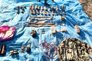 ਪੁੰਛ 'ਚ ਅੱਤਵਾਦੀ ਟਿਕਾਣੇ ਦਾ ਪਰਦਾਫਾਸ਼,IED ਸਮੇਤ ਭਾਰੀ ਮਾਤਰਾ 'ਚ ਹਥਿਆਰ ਬਰਾਮਦ