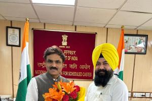 ਜਸਵੀਰ ਸਿੰਘ ਗੜ੍ਹੀ ਕੌਮੀ ਵੱਲੋਂ ਅਨੁਸੂਚਿਤ ਜਾਤੀਆਂ ਕਮਿਸ਼ਨ ਦੇ ਚੇਅਰਮੈਨ ਨਾਲ ਮੁਲਾਕਾਤ