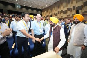 ਉਦਯੋਗਪਤੀਆਂ ਨੇ ਪੰਜਾਬ ਦੀਆਂ ਪ੍ਰਗਤੀਸ਼ੀਲ ਨੀਤੀਆਂ ਦੀ ਕੀਤੀ ਸ਼ਲਾਘਾ, ਵਿਕਾਸ ਸਬੰਧੀ ਸੂਬੇ ਦੀ ਅਥਾਹ ਸੰਭਾਵਨਾ 'ਤੇ ਭਰੋਸਾ ਪ੍ਰਗਟਾਇਆ 