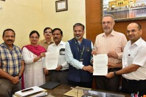 ਪੰਜਾਬ ਸਰਕਾਰ ਵੱਲੋਂ ਸੂਬੇ ਦੇ ਜਨਤਕ ਖੇਤਰ ਦੇ ਪਹਿਲੇ ਬੋਨ ਮੈਰੋ ਟ੍ਰਾਂਸਪਲਾਂਟ ਢਾਂਚੇ ਨੂੰ ਸਥਾਪਿਤ ਕਰਨ ਲਈ ਸੀ.ਐਮ.ਸੀ. ਲੁਧਿਆਣਾ ਨਾਲ ਸਮਝੌਤਾ ਸਹੀਬੱਧ