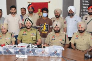 ਯੂ.ਕੇ.ਅਧਾਰਤ ਧਰਮਾ ਸੰਧੂ ਦੀ ਅਗਵਾਈ ਵਾਲੇ ਬੀ.ਕੇ.ਆਈ. ਟੈਰਰ ਮਾਡਿਊਲ ਦਾ ਅੰਮ੍ਰਿਤਸਰ ਵਿੱਚ ਪਰਦਾਫਾਸ਼; ਛੇ ਅਤਿ-ਆਧੁਨਿਕ ਪਿਸਤੌਲਾਂ ਸਮੇਤ ਇੱਕ ਗ੍ਰਿਫ਼ਤਾਰ