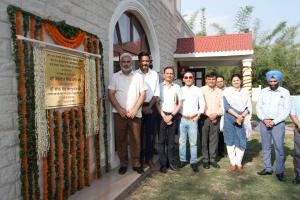 ਲਾਲ ਚੰਦ ਕਟਾਰੂਚੱਕ ਵੱਲੋਂ ਪੱਲਣਪੁਰ ਵਿਖੇ ਮੁੜ-ਸੁਰਜੀਤ ਕੀਤੀ ਇੰਸਪੈਕਸ਼ਨ ਹੱਟ ਦਾ ਉਦਘਾਟਨ