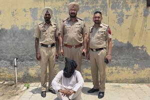 ਸੀ.ਆਈ.ਏ. ਸਟਾਫ ਮੋਗਾ ਵੱਲੋ 2 ਕੁਇੰਟਲ ਡੋਡੇ ਪੋਸਤ ਤੇ ਇੱਕ ਕਾਰ ਸਮੇਤ ਸਮੱਗਲਰ ਕਾਬੂ