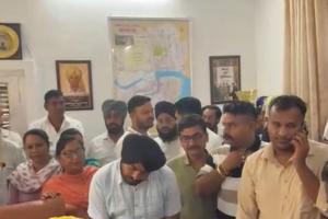 ਹਰਜੋਤ ਬੈਂਸ ਸਿੱਖਿਆ ਮੰਤਰੀ ਦੇ ਹਫਤਾਵਾਰੀ ਲੋਕ ਮਿਲਣੀ ਪ੍ਰੋਗਰਾਮ ਵਿੱਚ ਬਣਿਆ ਮੇਲੇ ਵਰਗਾ ਮਾਹੋਲ