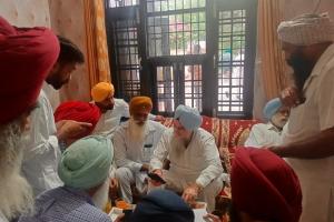 ਸਪੀਕਰ ਸੰਧਵਾਂ ਨੇ ਪਿੰਡ ਟਹਿਣਾ ਵਿਖੇ ਲੋਕ ਮਿਲਣੀ ਕਰਕੇ ਲੋਕਾਂ ਦੀਆਂ ਸੁਣੀਆਂ ਮੁਸ਼ਕਲਾਂ 