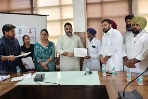 ਪੰਜਾਬ ਸਰਕਾਰ ਨੇ ਐਸ ਸੀ ਭਾਈਚਾਰੇ ਦਾ ਕਰਜ਼ਾ ਮਾਫ ਕਰਕੇ ਦਿੱਤੀ ਵੱਡੀ ਰਾਹਤ: ਵਿਧਾਇਕ ਗੁਰਲਾਲ ਘਨੌਰ