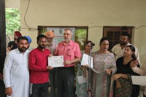 ਸਿਹਤ ਮੰਤਰੀ ਵੱਲੋਂ ਐਸ.ਸੀ. ਭਾਈਚਾਰੇ ਦੇ 38 ਲਾਭਪਾਤਰੀਆਂ ਨੂੰ ਕਰੀਬ 40 ਲੱਖ ਰੁਪਏ ਦੀ ਕਰਜ਼ਾ ਮੁਆਫ਼ੀ ਦਾ ਲਾਭ ਪ੍ਰਦਾਨ