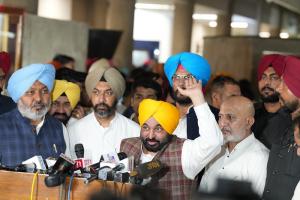 ਐਫ.ਆਈ.ਆਰ. ਦਰਜ ਕਰਕੇ ਜਮਹੂਰੀਅਤ ਦਾ ਗਲਾ ਘੁੱਟਣ ਦੀ ਕੋਸ਼ਿਸ਼ ਕਰ ਰਹੀ ਭਾਜਪਾ-ਮੁੱਖ ਮੰਤਰੀ