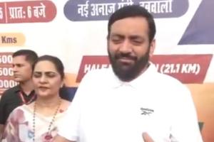 ਐਤਵਾਰ ਸਵੇਰੇ 6 ਵਜੇ ਡੱਬਵਾਲੀ ਦੀ ਨਈ ਅਨਾਜ ਮੰਡੀ ਵਿਖੇ ਨਸ਼ਿਆਂ ਵਿਰੁੱਧ ਜਨਤਕ ਜਾਗਰੂਕਤਾ ਲਈ ਇੱਕ ਯੁਵਾ ਮੈਰਾਥਨ ਦਾ ਆਯੋਜਨ ਕੀਤਾ ਗਿਆ