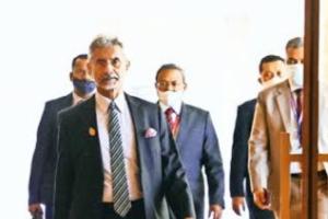 ਵਿਦੇਸ਼ ਮੰਤਰੀ ਐਸ ਜੈਸ਼ੰਕਰ ਨੇ ਵੀਰਵਾਰ ਨੂੰ ਰੂਸ ਦੇ ਰਾਸ਼ਟਰਪਤੀ ਵਲਾਦੀਮੀਰ ਪੁਤਿਨ ਅਤੇ ਵਿਦੇਸ਼ ਮੰਤਰੀ ਸਰਗੇਈ ਲਾਵਰੋਵ ਨਾਲ ਮੁਲਾਕਾਤ ਕੀਤੀ