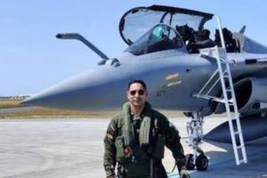 ਏਅਰ ਫੋਰਸ ਗਰੁੱਪ ਕੈਪਟਨ ਰਣਜੀਤ ਸਿੰਘ ਸਿੱਧੂ ਨੂੰ ਆਪ੍ਰੇਸ਼ਨ ਸਿੰਦੂਰ ਵਿੱਚ ਉਨ੍ਹਾਂ ਦੇ ਯੋਗਦਾਨ ਲਈ ਵੀਰ ਚੱਕਰ ਨਾਲ ਸਨਮਾਨਿਤ ਕੀਤਾ ਗਿਆ