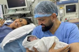  ਸਾਬਕਾ ਭਾਜਪਾ ਸੰਸਦ ਮੈਂਬਰ ਅਤੇ ਸੂਫ਼ੀ ਗਾਇਕ ਹੰਸ ਰਾਜ ਹੰਸ ਦੇ ਘਰ ਖੁਸ਼ੀਆਂ ਨੇ ਦਸਤਕ ਦਿੱਤੀ 