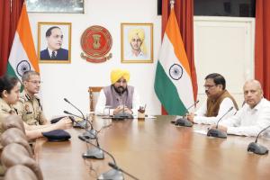 ਕਾਨੂੰਨ ਵਿਵਸਥਾ ਦੇ ਹਾਲਾਤ ਉਤੇ ਤਿੱਖੀ ਨਜ਼ਰ ਰੱਖੋ: ਮੁੱਖ ਮੰਤਰੀ ਦੀ ਸੀ.ਪੀਜ਼ ਤੇ ਐਸ.ਐਸ.ਪੀਜ਼ ਨੂੰ ਹਦਾਇਤ