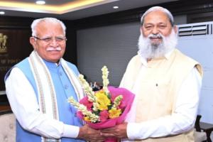 ਹਰਿਆਣਾ ਦੇ ਊਰਜਾ ਮੰਤਰੀ ਅਨਿਲ ਵਿਜ ਨੇ ਕੱਲ੍ਹ ਦੇਰ ਸ਼ਾਮ ਨਵੀਂ ਦਿੱਲੀ ਵਿੱਚ ਕੇਂਦਰੀ ਊਰਜਾ ਮੰਤਰੀ ਮਨੋਹਰ ਲਾਲ ਨਾਲ ਮੁਲਾਕਾਤ ਕੀਤੀ