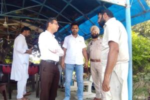 ਐਸ.ਡੀ.ਐਮ ਨੇ ਵੱਖ ਵੱਖ ਪਿੰਡਾਂ ਵਿੱਚ ਜਾ ਕੇ ਕਿਸਾਨਾਂ ਨੂੰ ਪਰਾਲੀ ਨੂੰ ਅੱਗ ਨਾ ਲਾਉਣ ਬਾਰੇ ਕੀਤਾ ਜਾਗਰੂਕ