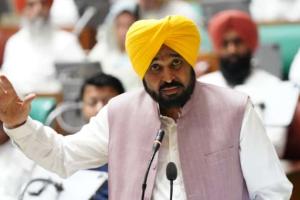 ਮੁੱਖ ਮੰਤਰੀ ਵੱਲੋਂ ‘ਜਿਸਦਾ ਖੇਤ, ਉਸਦੀ ਰੇਤ’ ਸਕੀਮ ਤਹਿਤ ਖੇਤਾਂ ’ਚੋਂ ਰੇਤ ਕੱਢਣ ਲਈ ਕਿਸਾਨਾਂ ਨੂੰ 7200 ਰੁਪਏ ਪ੍ਰਤੀ ਏਕੜ ਦੇਣ ਦਾ ਐਲਾਨ