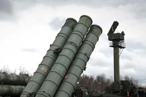 ਰੂਸ 2018 ਵਿੱਚ ਭਾਰਤ ਨਾਲ ਹੋਏ 5.43 ਬਿਲੀਅਨ ਡਾਲਰ ਦੇ ਸੌਦੇ ਦੇ ਤਹਿਤ ਅਗਲੇ ਸਾਲ S-400 ਟ੍ਰਾਇੰਫ ਹਵਾਈ ਰੱਖਿਆ ਪ੍ਰਣਾਲੀਆਂ  ਦੀ ਸਪੁਰਦਗੀ ਪੂਰੀ ਕਰੇਗਾ