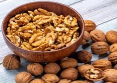 ਲਾਭਦਾਇਕ ਮੂੰਗਫਲੀ ਅਤੇ ਅਖਰੋਟ ਦੇ ਬਹੁਤ ਸਾਰੇ ਸਿਹਤਮੰਦਰ ਲਾਭ ਹਨ