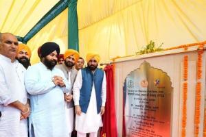 55 ਸਾਲਾਂ ਦੀ ਉਡੀਕ ਤੋਂ ਬਾਅਦ, ਤਖ਼ਤ ਸ੍ਰੀ ਕੇਸਗੜ੍ਹ ਸਾਹਿਬ ਦੇ ਸਾਹਮਣੇ ਬਣਾਈ ਜਾਵੇਗੀ ਇੱਕ ਵਿਰਾਸਤੀ ਸੜਕ - ਭਗਵੰਤ ਮਾਨ ਸਰਕਾਰ ਨੇ ਪੂਰਾ ਕੀਤਾ ਆਪਣਾ ਵਾਅਦਾ