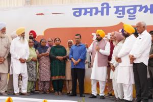 ਮੁੱਖ ਮੰਤਰੀ ਭਗਵੰਤ ਸਿੰਘ ਮਾਨ ਅਤੇ ਅਰਵਿੰਦ ਕੇਜਰੀਵਾਲ ਵੱਲੋਂ ਨੌਵੇਂ ਸਿੱਖ ਗੁਰੂ ਸ੍ਰੀ ਗੁਰੂ ਤੇਗ ਬਹਾਦਰ ਜੀ ਦੇ 350ਵੇਂ ਸ਼ਹੀਦੀ ਦਿਹਾੜੇ ਨੂੰ ਸਮਰਪਿਤ ‘ਮੁੱਖ ਮੰਤਰੀ ਤੀਰਥ ਯਾਤਰਾ ਯੋਜਨਾ’ ਦੀ ਸ਼ੁਰੂਆਤ