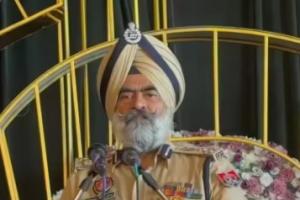 ਕੇਂਦਰੀ ਜਾਂਚ ਬਿਊਰੋ (ਸੀਬੀਆਈ) ਨੇ ਪੰਜਾਬ ਪੁਲਿਸ ਦੇ ਰੋਪੜ ਰੇਂਜ ਦੇ ਡੀਆਈਜੀ ਹਰਚਰਨ ਭੁੱਲਰ ਨੂੰ ਗ੍ਰਿਫ਼ਤਾਰ ਕਰ ਲਿਆ