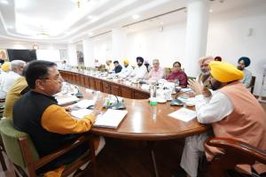 ਪੰਜਾਬ ਦੀਆਂ ਜੇਲ੍ਹਾਂ ਵਿੱਚ 'Sniffer Supercops' ਤਾਇਨਾਤ! ਨਸ਼ੇ ਦੀ ਜੜ੍ਹ ਕੱਟਣ ਲਈ ਮਾਨ ਸਰਕਾਰ ਦਾ ਅਹਿਮ ਫੈਸਲਾ!    