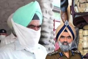 ਪੰਜਾਬ ਪੁਲਿਸ ਦੇ ਰੋਪੜ ਰੇਂਜ ਦੇ ਡੀਆਈਜੀ ਹਰਚਰਨ ਸਿੰਘ ਭੁੱਲਰ ਅਤੇ ਉਸ ਦੇ ਵਿਚੋਲੇ ਨੂੰ ਅੱਜ ਚੰਡੀਗੜ੍ਹ ਦੀ ਸੀਬੀਆਈ ਅਦਾਲਤ ਵਿਚ ਪੇਸ਼ ਕੀਤਾ ਜਾਵੇਗਾ