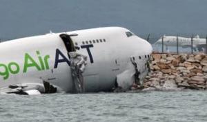  ਸੋਮਵਾਰ ਤੜਕੇ ਹਾਂਗਕਾਂਗ ਅੰਤਰਰਾਸ਼ਟਰੀ ਹਵਾਈ ਅੱਡੇ 'ਤੇ ਇੱਕ ਭਿਆਨਕ ਹਾਦਸਾ ਵਾਪਰਿਆ 