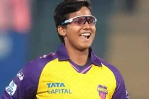 ਦੀਪਤੀ ਸ਼ਰਮਾ ਨੂੰ UP ਵਾਰੀਅਰਜ਼ ਨੇ RTM ਕਾਰਡ ਵਰਤ ਕੇ 3.2 ਕਰੋੜ ਰੁਪਏ ਵਿੱਚ ਖਰੀਦਿਆ