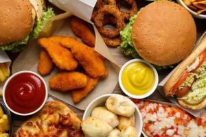 ਫਾਸਟ ਫੂਡ ਖਾਣ ਦੇ ਕਈ ਨੁਕਸਾਨ ਹਨ