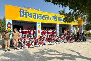 ਮਾਨ ਸਰਕਾਰ ਦੀ ਪੰਜਾਬ ਪੁਲਿਸ: ਬੱਚਿਆਂ ਨੂੰ ਬਣਾ ਰਹੀ ਕੱਲ੍ਹ ਦੇ ਰਾਖੇ, ‘ਸਾਈਬਰ ਜਾਗੋ’ ਤੋਂ ‘ਸਾਂਝ’ ਤੱਕ – ਬੱਚਿਆਂ ਨੂੰ ਬਣਾ ਰਹੇ ਸਾਈਬਰ ਸੁਰੱਖਿਆ ਦੇ ਯੋਧੇ