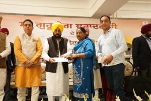 ਪਵਿੱਤਰ ਸੇਵਾ, ਸੱਚਾ ਸਤਿਕਾਰ”—ਮਾਨ ਸਰਕਾਰ ਨੇ ਗੁਰੂ ਤੇਗ ਬਹਾਦਰ ਜੀ ਨਾਲ ਜੁੜੇ 142 ਪਿੰਡਾਂ ਦੇ ਵਿਕਾਸ ਲਈ ₹71 ਕਰੋੜ ਸੌਂਪੇ