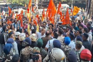 ਬੰਗਲਾਦੇਸ਼ ਵਿੱਚ ਹਿੰਦੂਆਂ ਉੱਤੇ ਹੋ ਰਹੇ ਅੱਤਿਆਚਾਰਾਂ ਵਿਰੁੱਧ ਭਾਰਤ ਦੀਆਂ ਕਈ ਰਾਜਾਂ ਵਿੱਚ ਵਿਰੋਧ ਪ੍ਰਦਰਸ਼ਨ ਹੋ ਰਹੇ ਹਨ