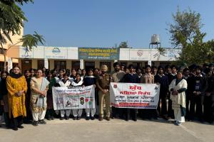 ਟ੍ਰੈਫਿਕ ਪੁਲਿਸ ਵੱਲੋਂ ਸ. ਬਲਦੇਵ ਸਿੰਘ ਸਰਕਾਰੀ ਸੀਨੀਅਰ ਸੈਕੰਡਰੀ ਸਮਾਰਟ ਸਕੂਲ, ਮਜਾਤੜੀ ਵਿਖੇ ਨਸ਼ਿਆਂ ਦੀ ਵਰਤੋਂ ਨਾ ਕਰਨ ਅਤੇ ਟ੍ਰੈਫਿਕ ਨਿਯਮਾਂ ਦੀ ਪਾਲਣਾ ਸਬੰਧੀ ਜਾਗਰੂਕਤਾ ਸੈਮੀਨਾਰ