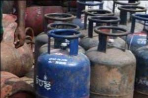 Cylinder Rate: ਘਰੇਲੂ ਸਿਲੰਡਰਾਂ ਦੀ ਕੀਮਤ ਵਿਚ ਕੋਈ ਬਦਲਾਅ ਨਹੀਂ ਕੀਤਾ ਗਿਆ