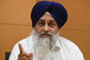 ਸੁਖਬੀਰ ਅਤੇ ਕੈਪਟਨ ਅਮਰਿੰਦਰ ਸਿੰਘ ਨੇ ਜਨਤਾ ਦੇ ਪੈਸੇ ਦੀ ਵਰਤੋਂ ਕੀਤੀ ਲੰਡਨ, ਕੈਨੇਡਾ ਅਤੇ ਦੁਬਈ ਦੇ ਦੌਰੇ ਲਈ , ਜਦੋਂ ਕਿ ਮੁੱਖ ਮੰਤਰੀ ਮਾਨ ਲਿਆ ਰਹੇ ਹਨ ਜਪਾਨ ਤੋਂ ਨੌਕਰੀਆਂ