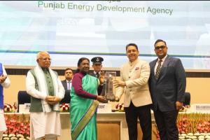 ਊਰਜਾ ਵਿਕਾਸ ਵਿੱਚ ਪੰਜਾਬ ਨੇ ਕੀਤੀ ਦੇਸ਼ ਦੀ ਅਗਵਾਈ : ਰਾਸ਼ਟਰਪਤੀ ਦ੍ਰੋਪਦੀ ਮੁਰਮੂ ਨੇ PEDA ਨੂੰ ਪੁਰਸਕਾਰ ਕੀਤਾ ਭੇਂਟ