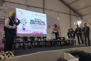 ਮਾਲੇਰਕੋਟਲਾ ਨੇ ਇੰਡੀਆ ਇੰਟਰਨੈਸ਼ਨਲ ਸਾਇੰਸ ਫੈਸਟੀਵਲ ਵਿੱਚ ਦਿਖਾਇਆ ਕਮਾਲ