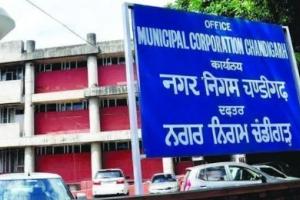 ਨਗਰ ਨਿਗਮ ਚੰਡੀਗੜ੍ਹ ਦੇ ਇਨਫੋਰਸਮੈਂਟ ਵਿੰਗ ਨੇ ਸ਼ਹਿਰ ਦੀਆਂ ਸੜਕਾਂ ਅਤੇ ਪੈਦਲ ਮਾਰਗਾਂ ਨੂੰ ਕਬਜ਼ਾ ਮੁਕਤ ਕਰਨ ਲਈ ਮੁਹਿੰਮ ਤੇਜ਼ ਕਰ ਦਿੱਤੀ ਹੈ