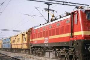ਭਾਰਤੀ ਰੇਲਵੇ ਨੇ ਰੇਲ ਕਿਰਾਏ ਵਿੱਚ ਵਾਧੇ ਦਾ ਐਲਾਨ ਕੀਤਾ ਹੈ