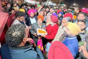 ਵਿਧਾਇਕ ਸ਼ੈਰੀ ਕਲਸੀ ਨੇ ਗੁਰਦਾਸਪੁਰ 'ਤੇ ਅਤਿ ਆਧੁਨਿਕ ਕਿਸਮ ਦੀਆਂ ਲੱਗੀਆਂ ਸਟਰੀਟ ਲਾਈਟਾਂ ਸ਼ਹਿਰ ਵਾਸੀਆਂ ਨੂੰ ਕੀਤਾ ਸਮਰਪਿਤ