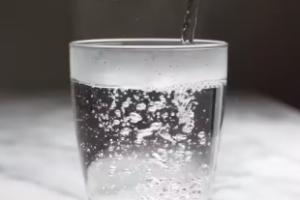 ਠੰਡ ਦੇ ਮੌਸਮ ਵਿੱਚ ਹਰ ਰੋਜ਼ ਖਾਲੀ ਪੇਟ ਕੋਸਾ ਪਾਣੀ ਪੀਓ