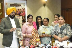 ਭਗਵੰਤ ਮਾਨ ਸਰਕਾਰ ਵੱਲੋਂ 18 ਮਾਰਚ ਨੂੰ ਸੂਬੇ ਭਰ ਵਿੱਚ 14,100 ਮਹਿਲਾ ਉੱਦਮੀਆਂ ਨੂੰ ਸਨਮਾਨਿਤ ਕੀਤਾ ਜਾਵੇਗਾ: ਤਰੁਨਪ੍ਰੀਤ ਸਿੰਘ ਸੌਂਦ