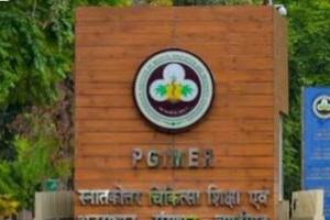 PGIMER ਦੇ ਗਰੀਬ ਮਰੀਜ਼ ਭਲਾਈ ਫੰਡ ਨੂੰ ਹੁਲਾਰਾ ਪੰਜਾਬ ਅਤੇ ਹਰਿਆਣਾ ਹਾਈ ਕੋਰਟ ਤੋਂ ਜੁਰਮਾਨਿਆਂ ਨੇ ਚੰਡੀਗੜ੍ਹ ਦੇ PGIMER ਵਿਖੇ ਲੋੜਵੰਦ ਮਰੀਜ਼ਾਂ ਲਈ ਫੰਡਿੰਗ ਵਿੱਚ ਕਾਫ਼ੀ ਵਾਧਾ ਕੀਤਾ ਹੈ