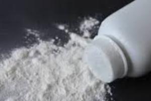 ਗਰਮੀਆਂ ਵਿੱਚ ਖੂਬ ਸਾਰਾ ਟਾਲਕਮ ਪਾਊਡਰ ਲਗਾਉਣ ਨਾਲ ਚਮੜੀ ਨੂੰ ਨੁਕਸਾਨ ਹੋ ਸਕਦਾ ਹੈ