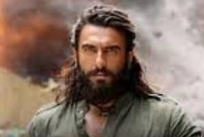 ਬਾਲੀਵੁੱਡ ਅਦਾਕਾਰ ਰਣਵੀਰ ਸਿੰਘ ਨੂੰ ਧਮਕੀ ਦੇਣ ਦੇ ਦੋਸ਼ ਵਿੱਚ ਹਰੀਚੰਦਰ ਜਾਟ ਉਰਫ਼ ਹੈਰੀ ਬਾਕਸਰ ਵਿਰੁੱਧ ਲੁੱਕਆਊਟ ਨੋਟਿਸ ਜਾਰੀ