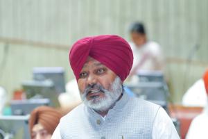 ਬਾਬੂ ਕਾਂਸ਼ੀ ਰਾਮ ਜੀ ਲਈ ਭਾਰਤ ਰਤਨ ਦੀ ਮੰਗ ਵਾਲਾ ਵਿੱਤ ਮੰਤਰੀ ਹਰਪਾਲ ਸਿੰਘ ਚੀਮਾ ਵੱਲੋਂ ਪੇਸ਼ ਮਤਾ ਵਿਧਾਨ ਸਭਾ ਦੁਆਰਾ  ਸਰਬਸੰਮਤੀ ਨਾਲ ਪਾਸ