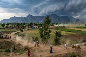 ਦੇਸ਼ ਭਰ ਦੇ ਕਈ ਰਾਜਾਂ ਵਿੱਚ ਮੌਸਮ ਨੇ ਅਚਾਨਕ ਕਰਵਟ,20 ਮਾਰਚ ਤੋਂ ਦੇਸ਼ ਦੇ 19 ਰਾਜਾਂ ਵਿੱਚ ਤੂਫਾਨੀ ਬਾਰਿਸ਼ ਅਤੇ ਤੇਜ਼ ਹਵਾਵਾਂ ਦਾ ਦੌਰ ਸ਼ੁਰੂ ਹੋਵੇਗਾ